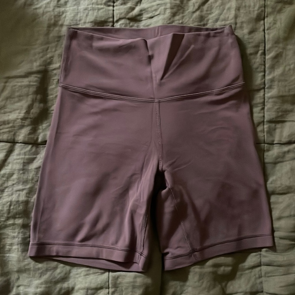 Aritzia TNA butter 7” bike short